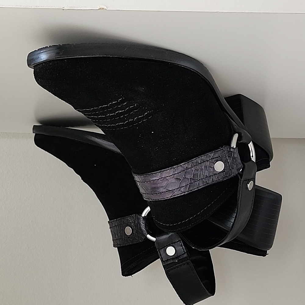 Donald Pliner NEVER WORN